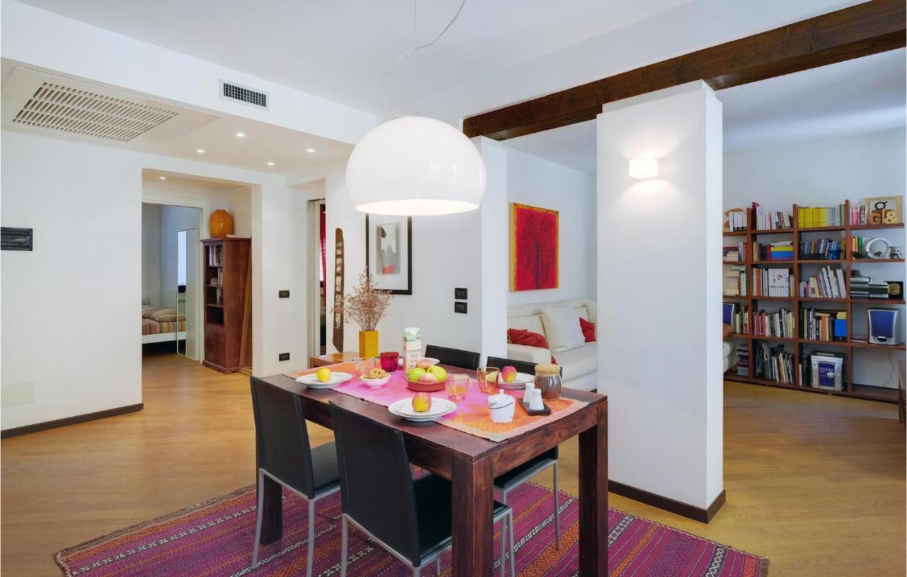 Nice Apartment In Venezia -Ve- With Wifi ภายนอก รูปภาพ