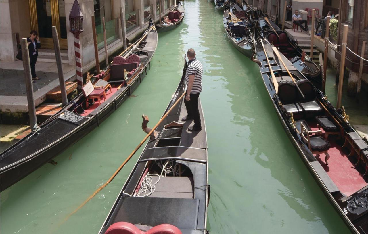Nice Apartment In Venezia -Ve- With Wifi ภายนอก รูปภาพ